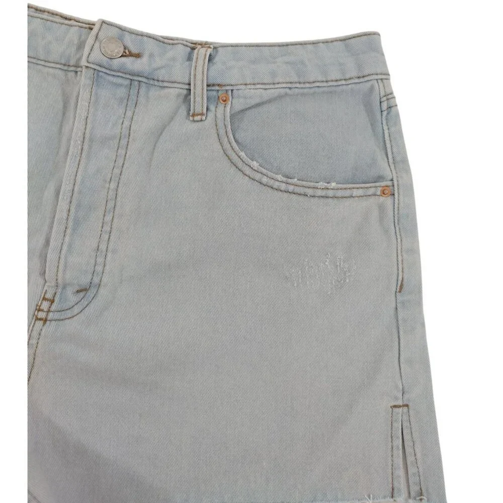 Wild Fable Womens Light Wash Denim Shorts Size 14 NWT Casual Summer.